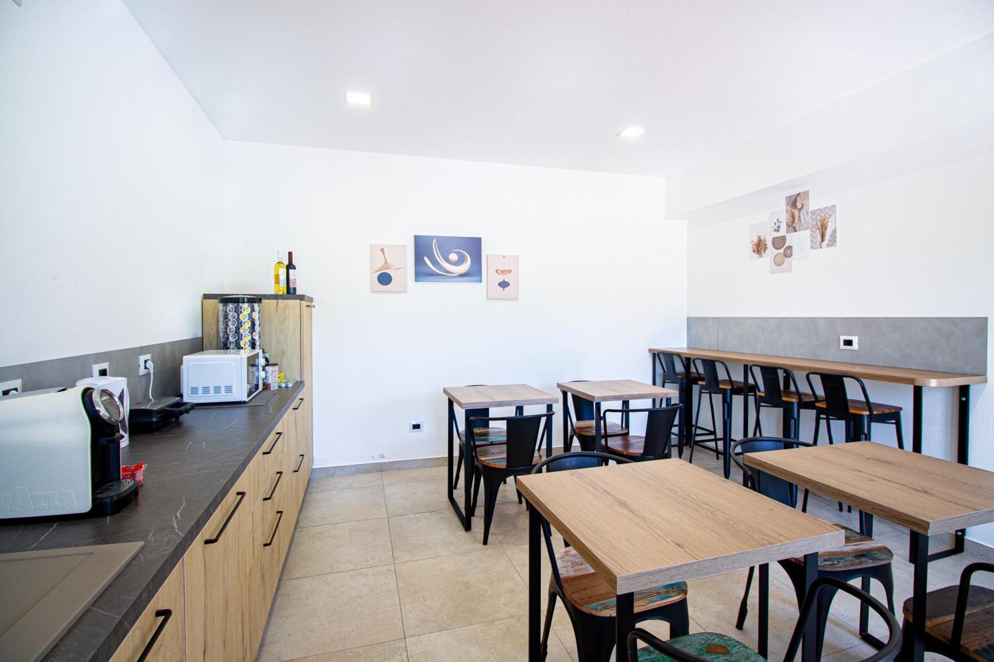 S'Omu E Chicchinu Rooms Cardedu Bagian luar foto