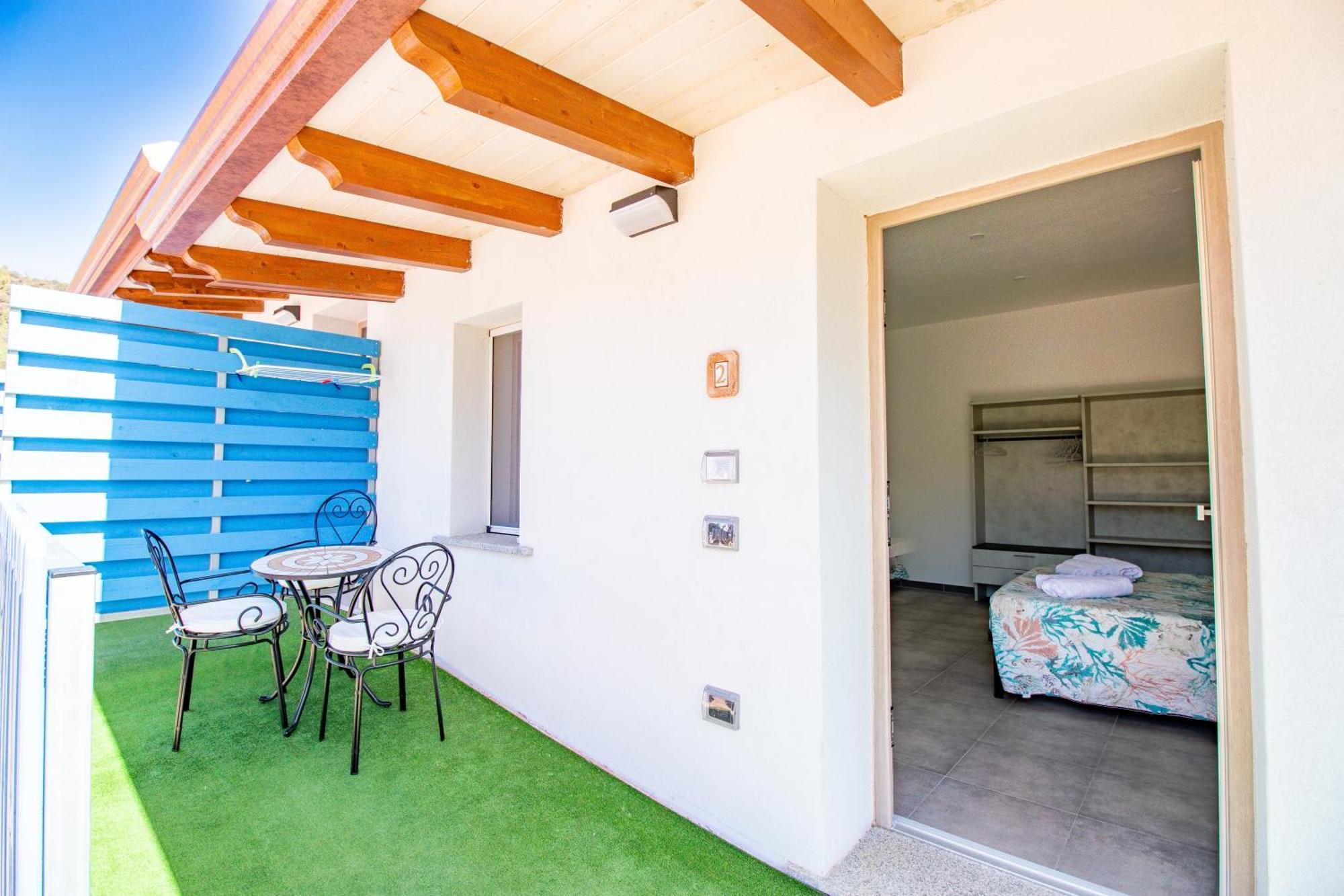 S'Omu E Chicchinu Rooms Cardedu Bagian luar foto