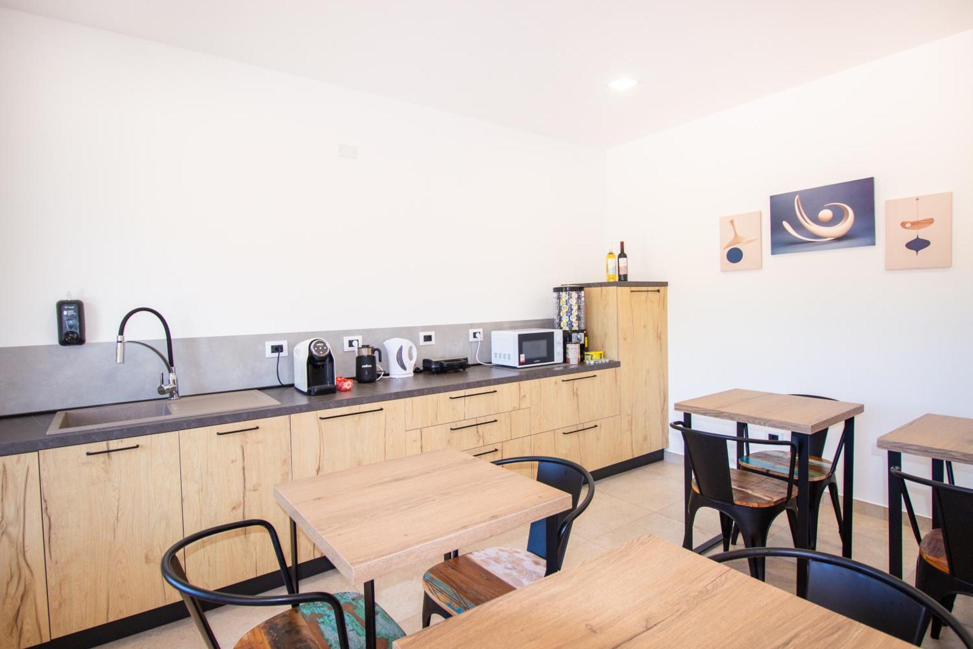 S'Omu E Chicchinu Rooms Cardedu Bagian luar foto