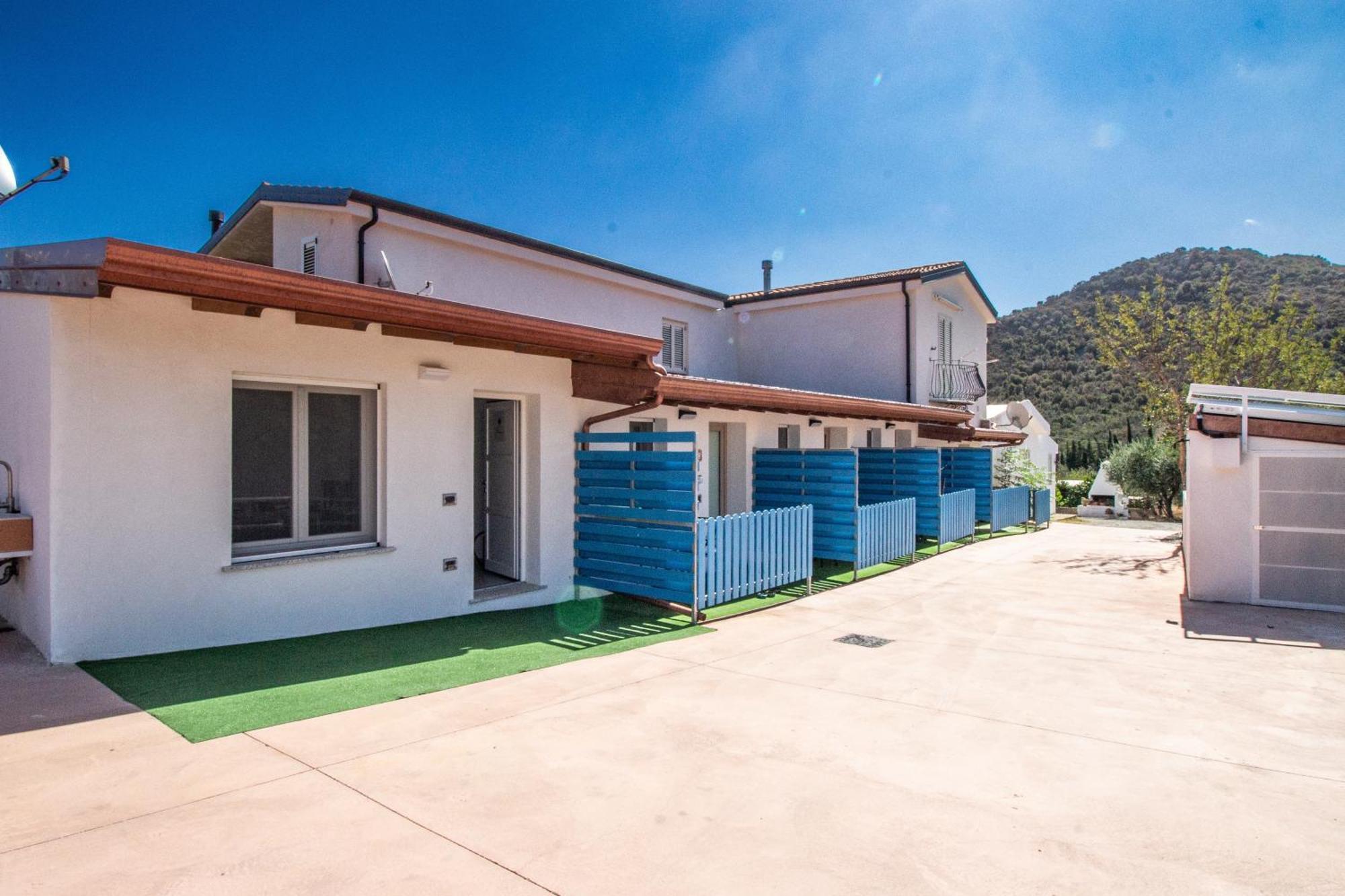 S'Omu E Chicchinu Rooms Cardedu Bagian luar foto